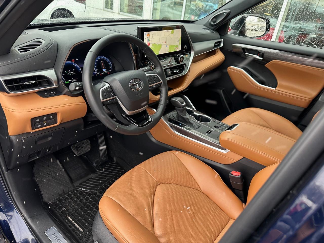 2024 Toyota Highlander Hybrid Limited 4dr All-Wheel Drive Photo