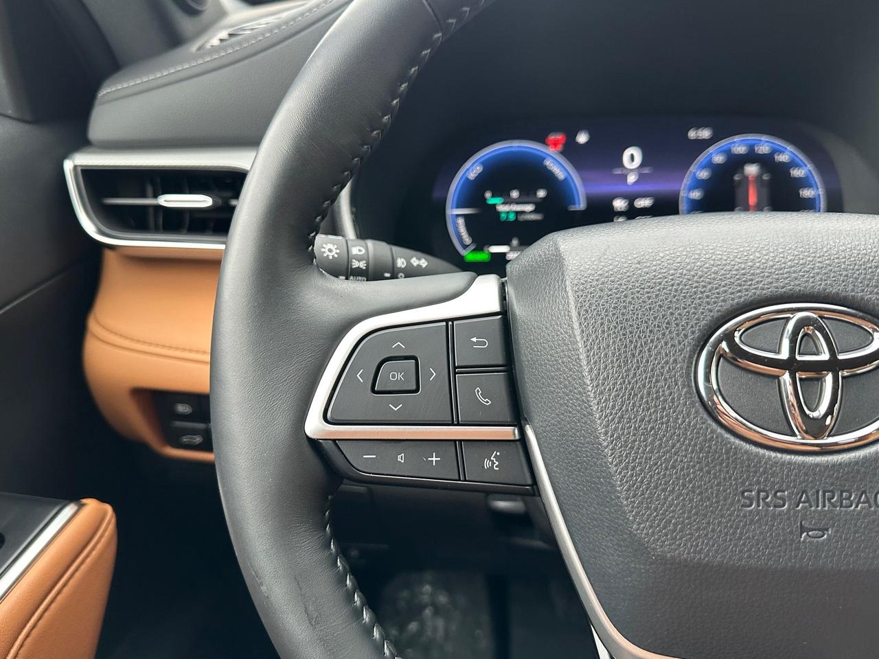 2024 Toyota Highlander Hybrid Limited 4dr All-Wheel Drive Photo