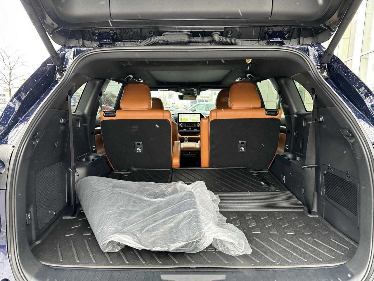 2024 Toyota Highlander Hybrid Limited 4dr All-Wheel Drive Photo