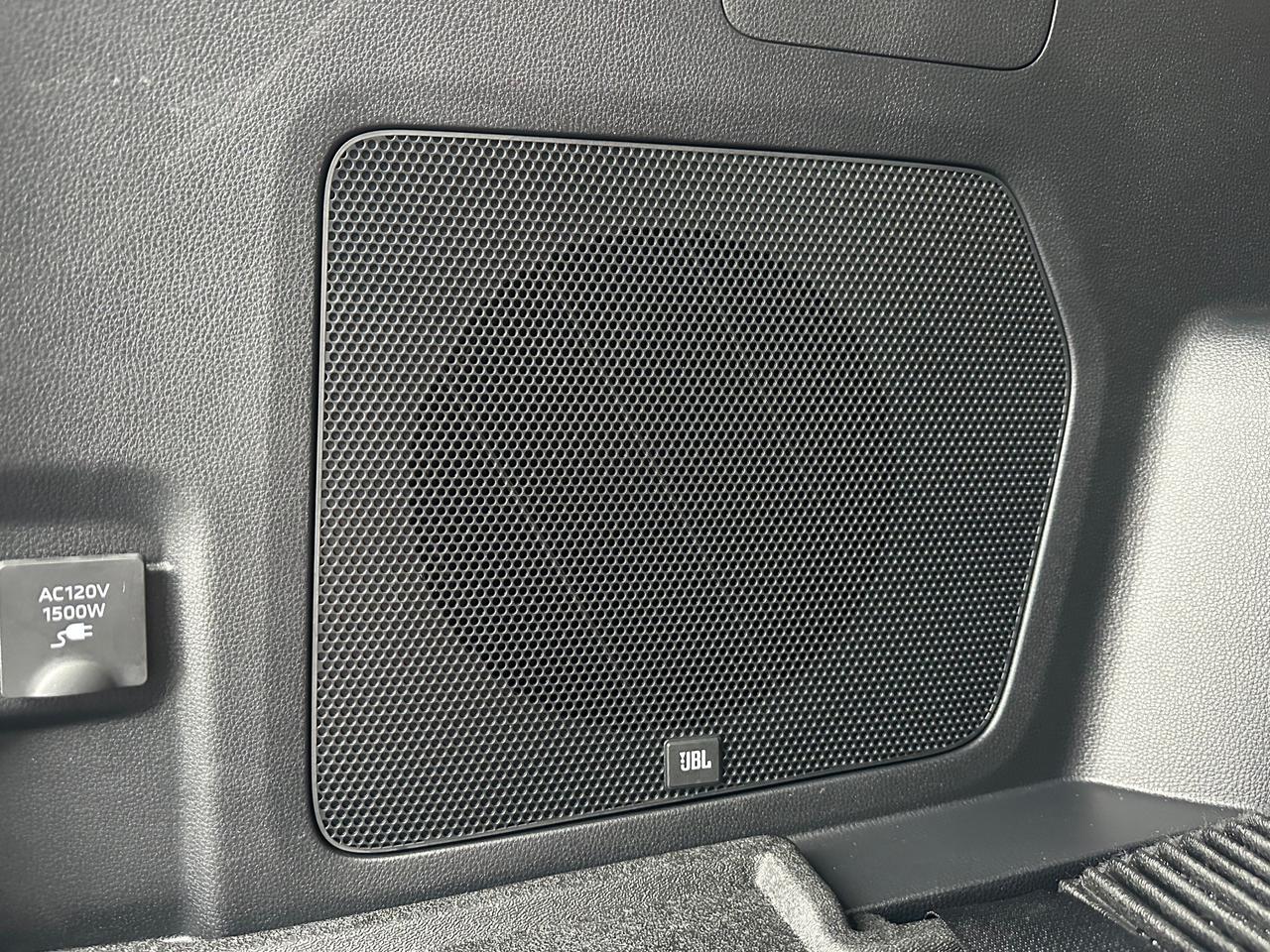 2024 Toyota Highlander Hybrid Limited 4dr All-Wheel Drive Photo