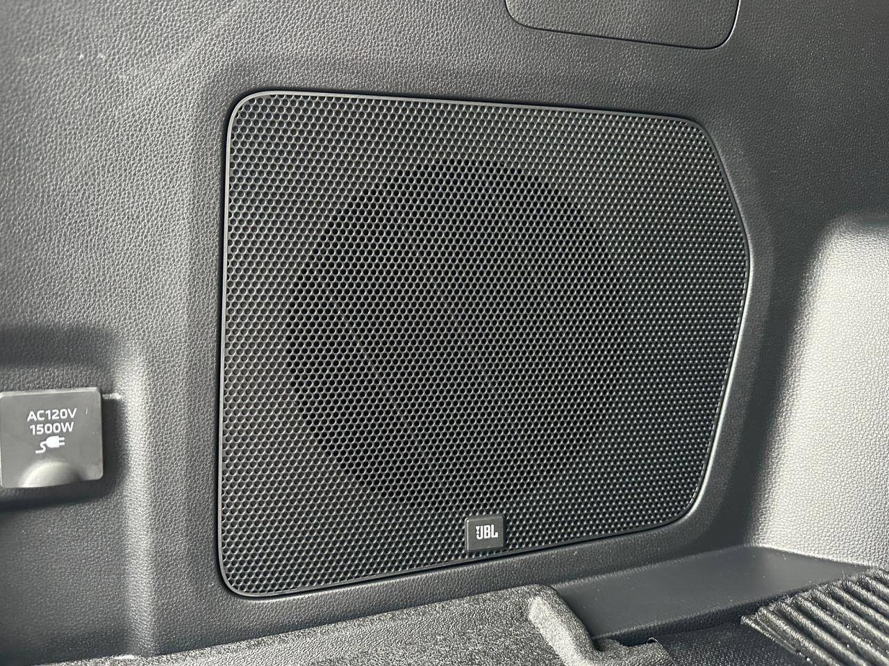 2024 Toyota Highlander Hybrid Limited 4dr All-Wheel Drive Photo