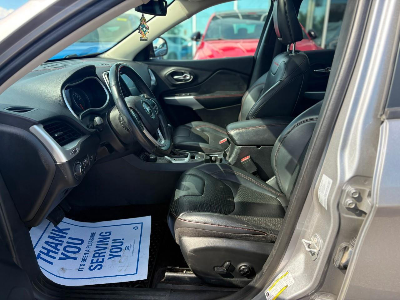 2018 Jeep Cherokee Trailhawk 4dr 4x4 Photo