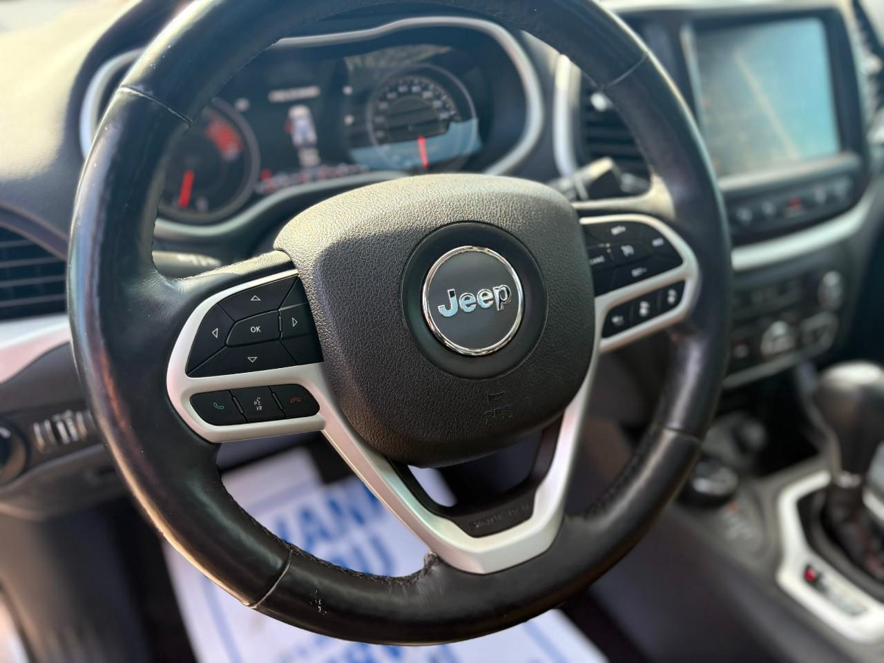 2018 Jeep Cherokee Trailhawk 4dr 4x4 Photo