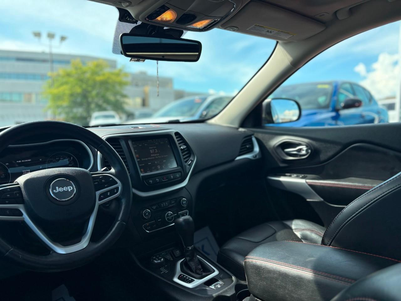 2018 Jeep Cherokee Trailhawk 4dr 4x4 Photo