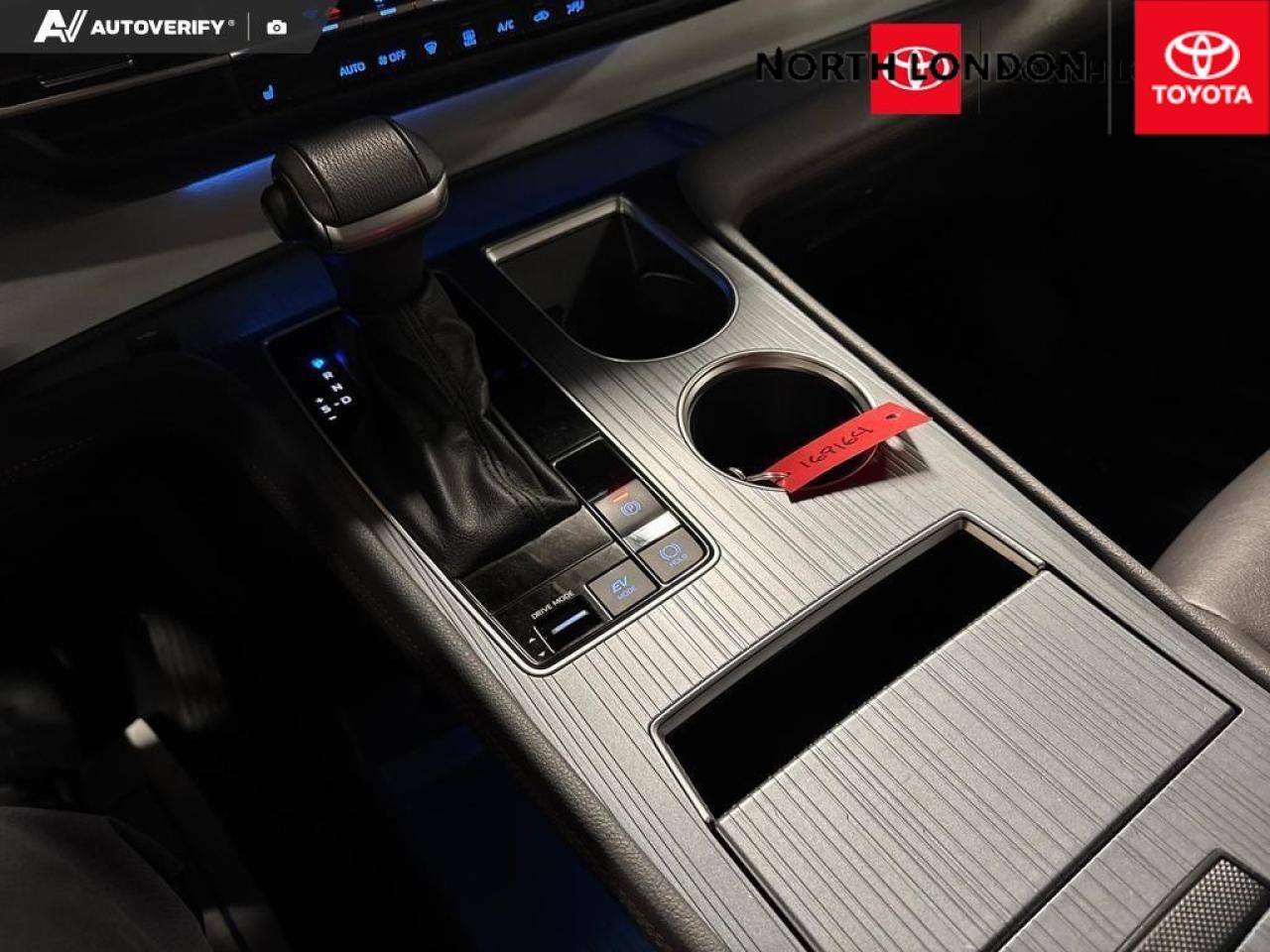 2023 Toyota Sienna XSE 7-Passenger 4dr Front-Wheel Drive Passenger Van Photo