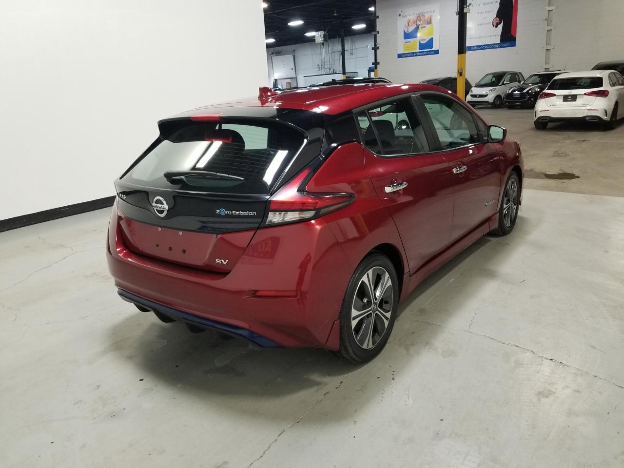 2019 Nissan Leaf SV 4dr Hatchback Photo