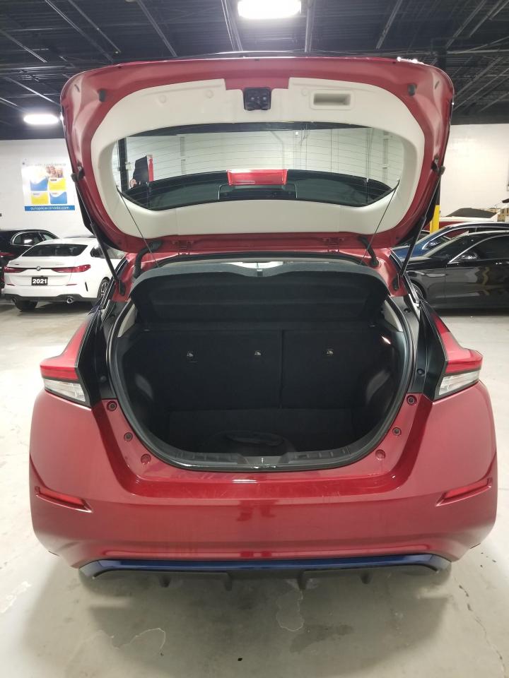 2019 Nissan Leaf SV 4dr Hatchback Photo