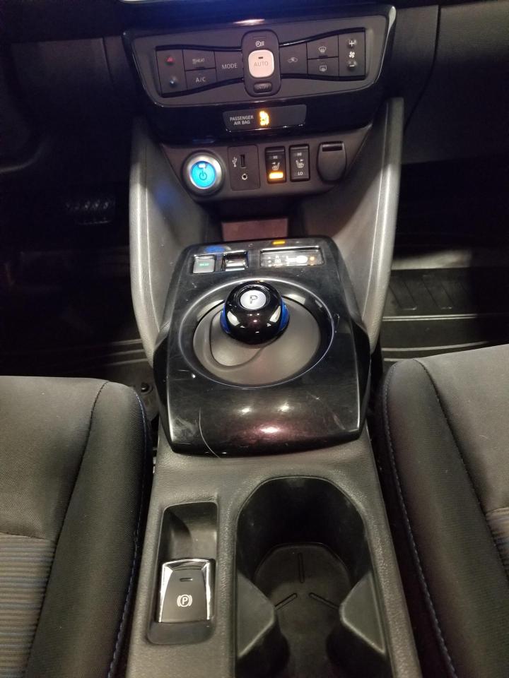 2019 Nissan Leaf SV 4dr Hatchback Photo