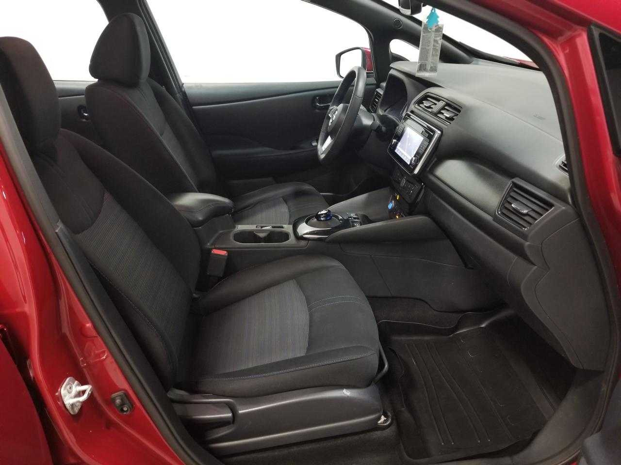 2019 Nissan Leaf SV 4dr Hatchback Photo