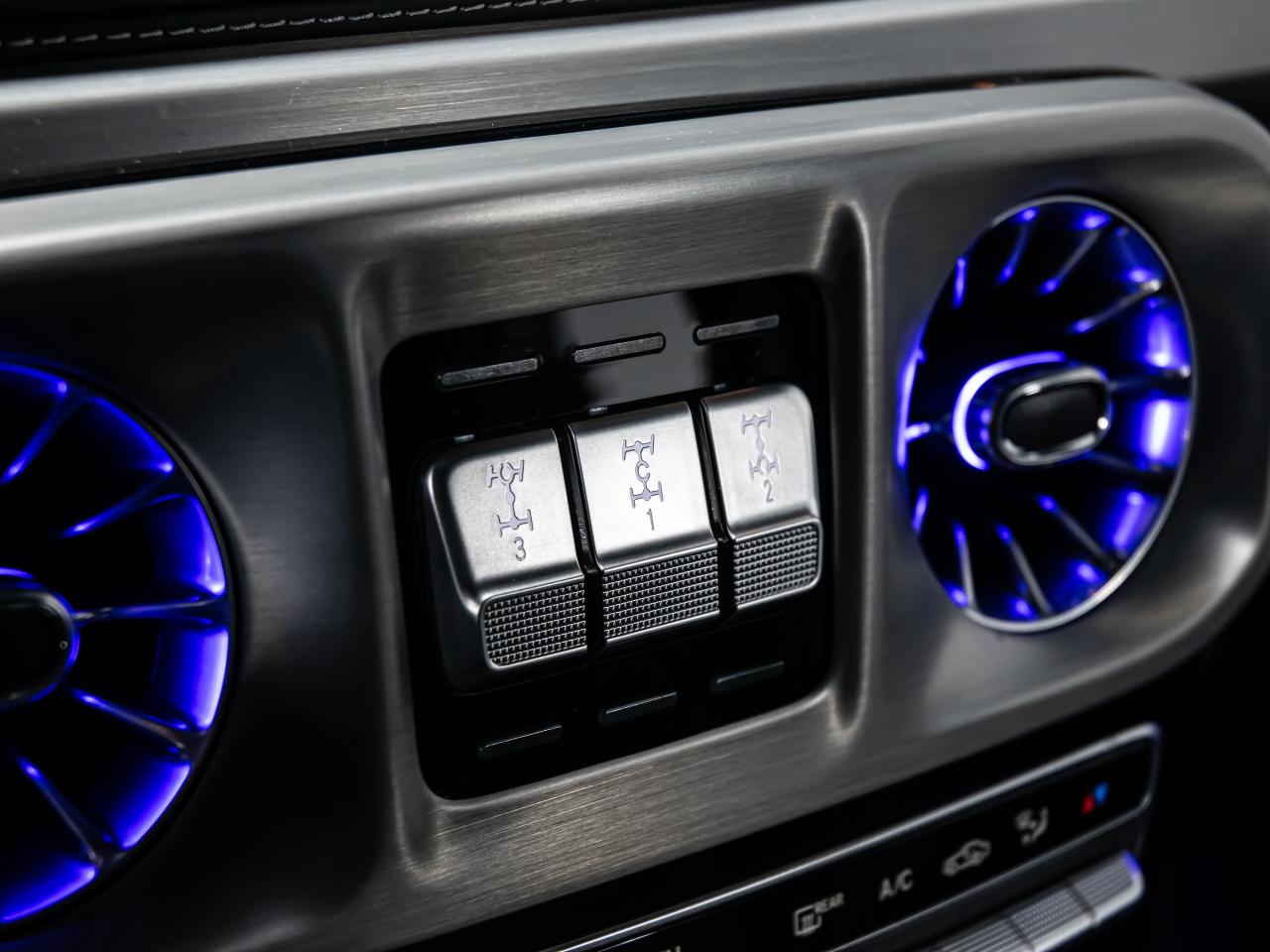 2024 Mercedes-Benz G-Class AMG G 63 4x4 SQUARED NIGHT PKG ONLY 51 KM Photo