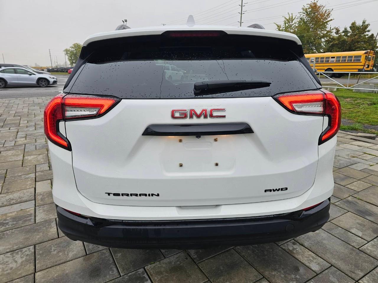 2023 GMC Terrain SLE All-wheel Drive Photo