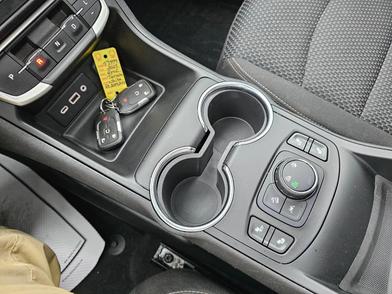 2023 GMC Terrain SLE All-wheel Drive Photo