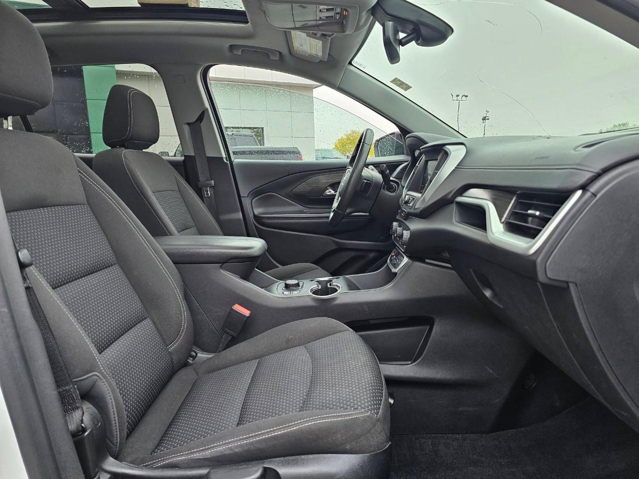 2023 GMC Terrain SLE All-wheel Drive Photo