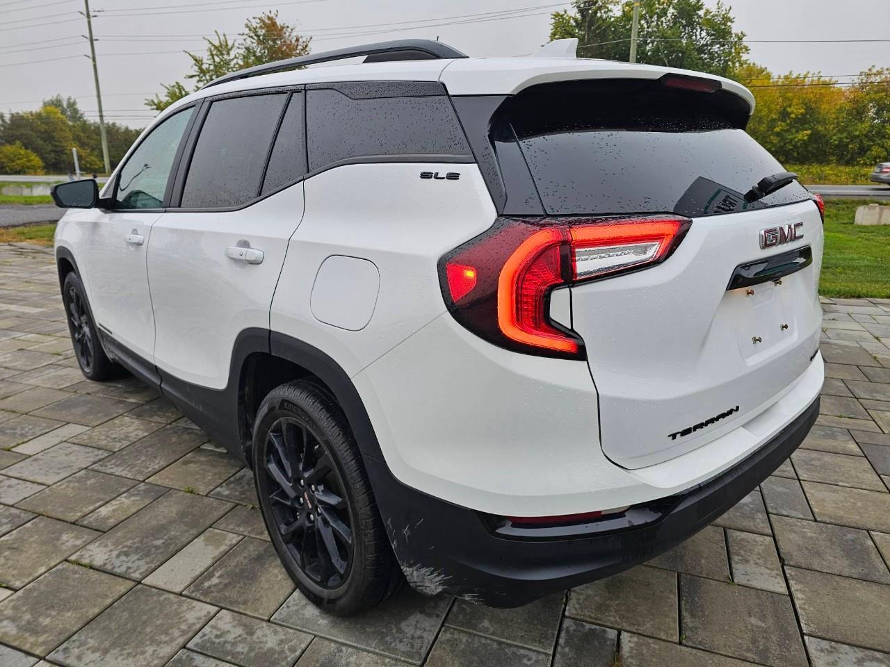 2023 GMC Terrain SLE All-wheel Drive Photo