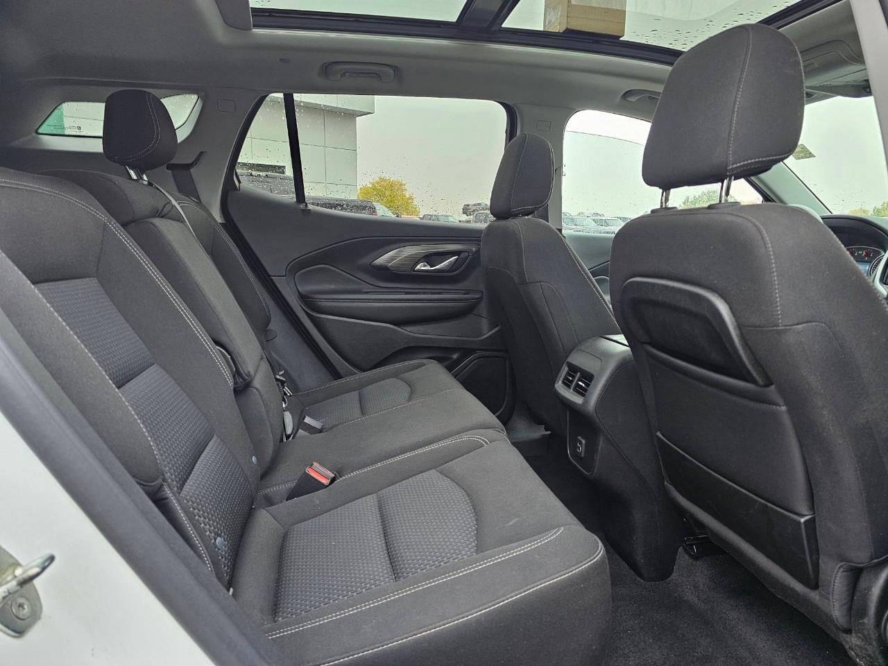 2023 GMC Terrain SLE All-wheel Drive Photo