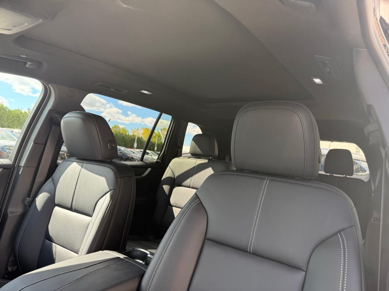 2026 GMC Acadia Elevation 4dr All-Wheel Drive Photo