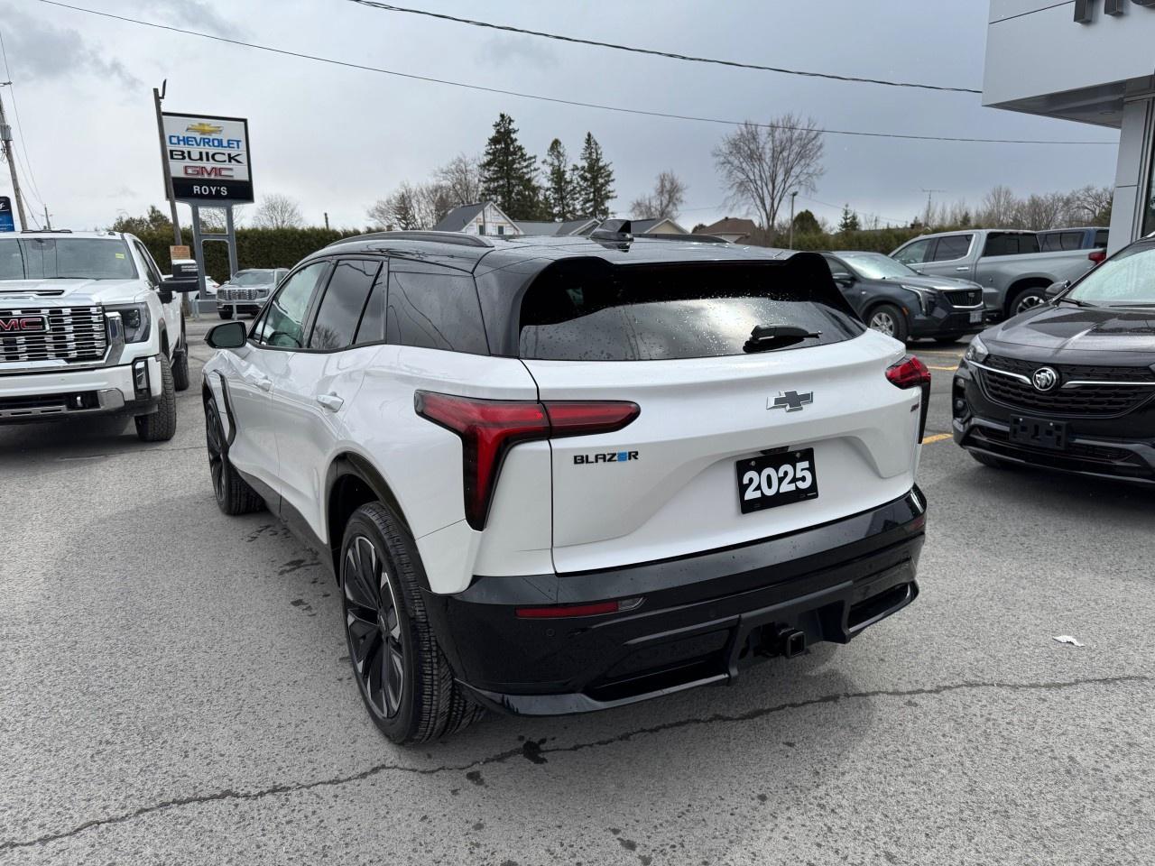 2025 Chevrolet Blazer EV RS RWD Photo