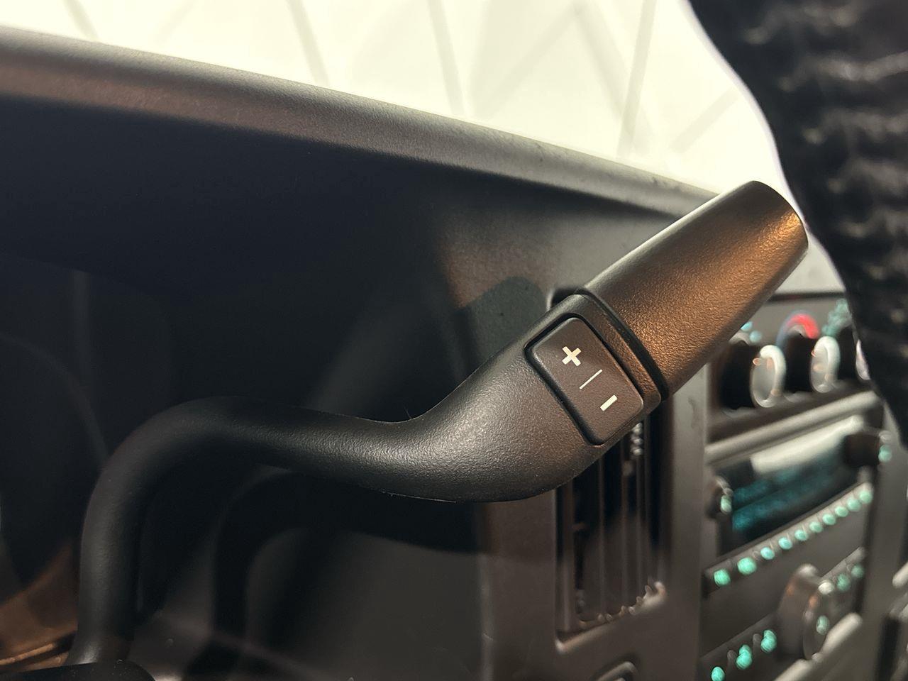 2020 GMC Savana 2500 Work Van Rear-Wheel Drive Cargo Van Photo