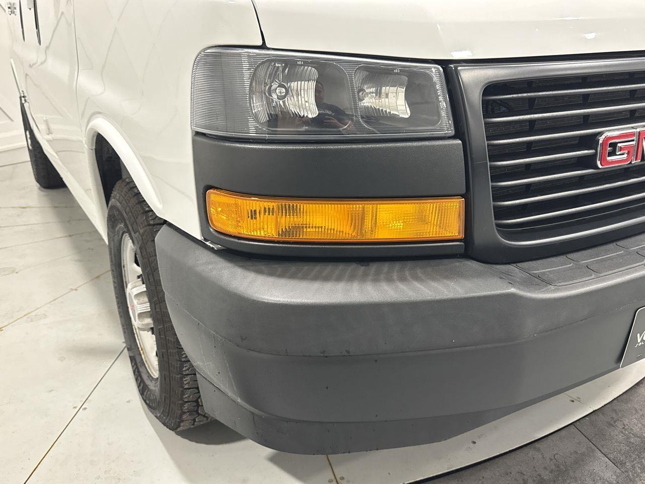 2020 GMC Savana 2500 Work Van Rear-Wheel Drive Cargo Van Photo