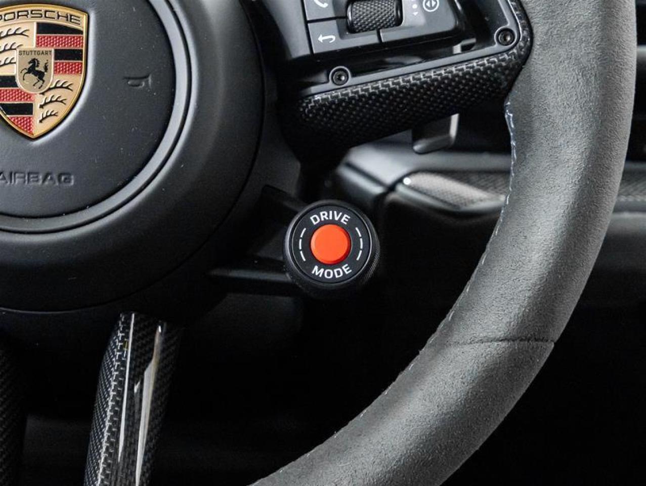 2025 Porsche Cayenne  Photo