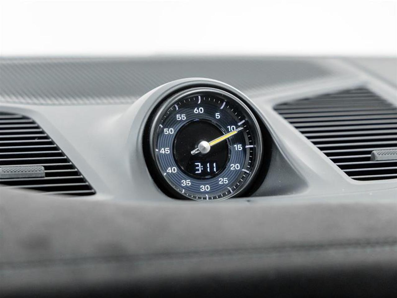 2025 Porsche Cayenne  Photo