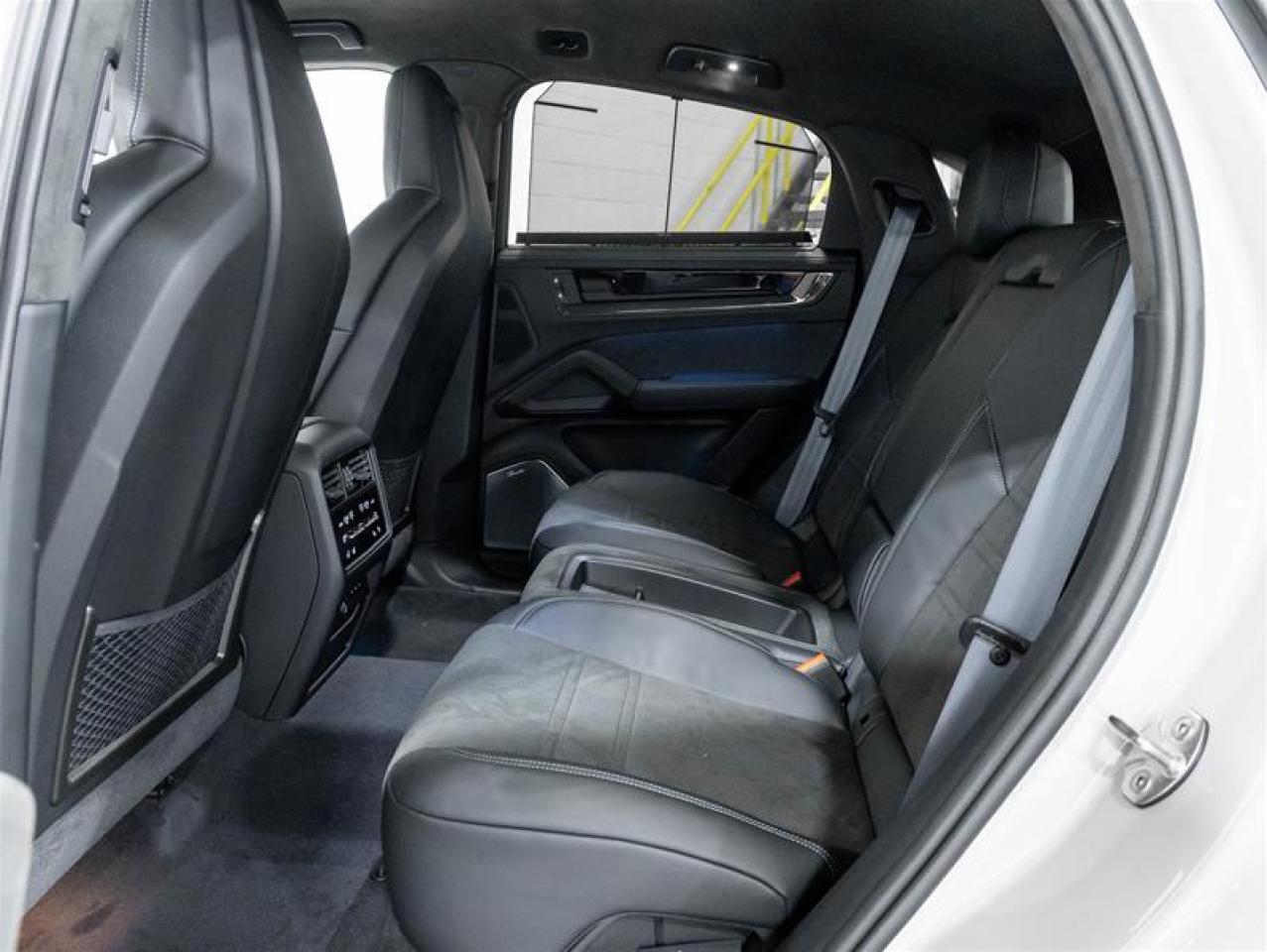 2025 Porsche Cayenne  Photo