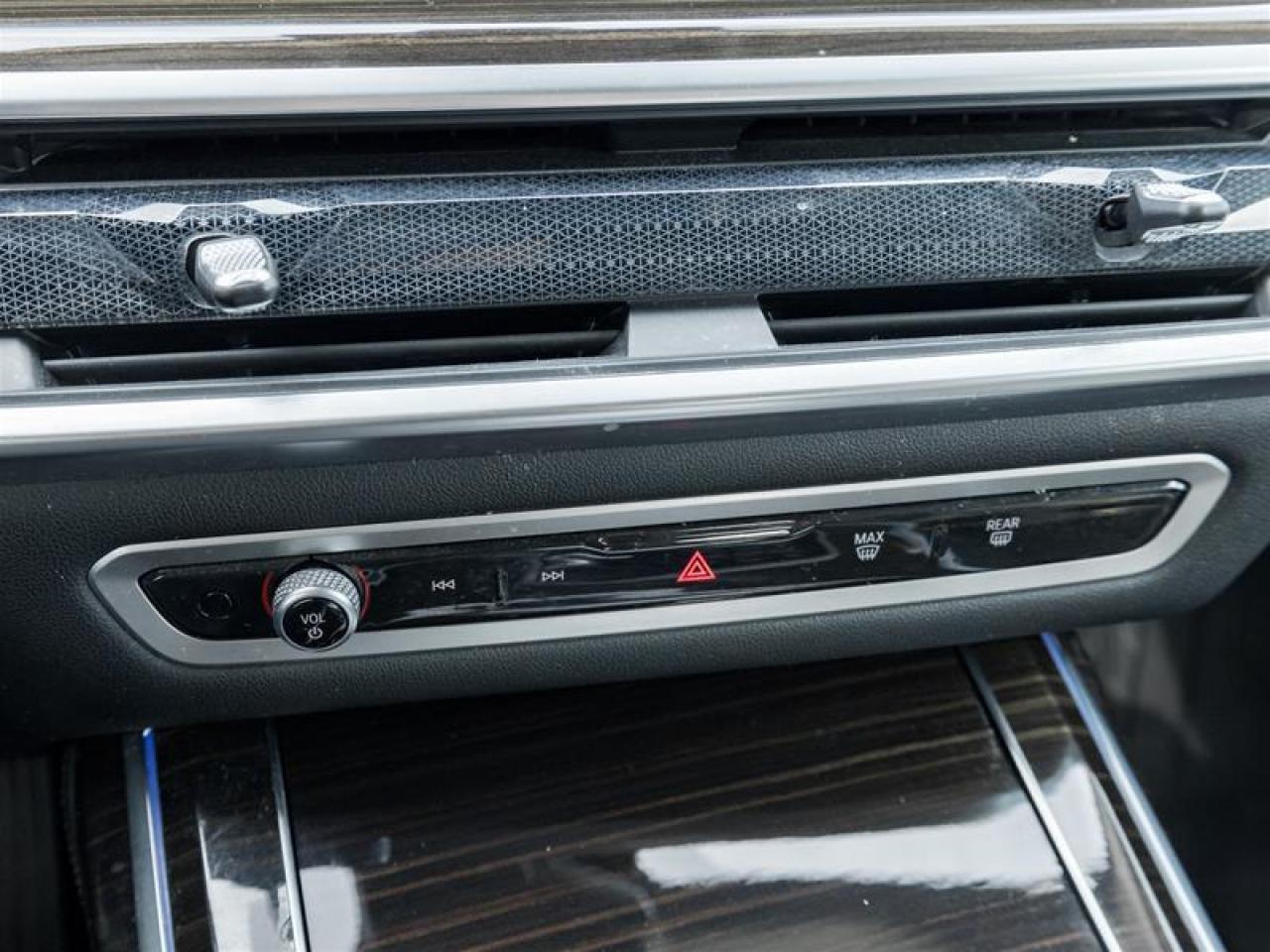 2024 BMW X7 xDrive40i 4dr All-Wheel Drive Sports Activity Vehicle Photo