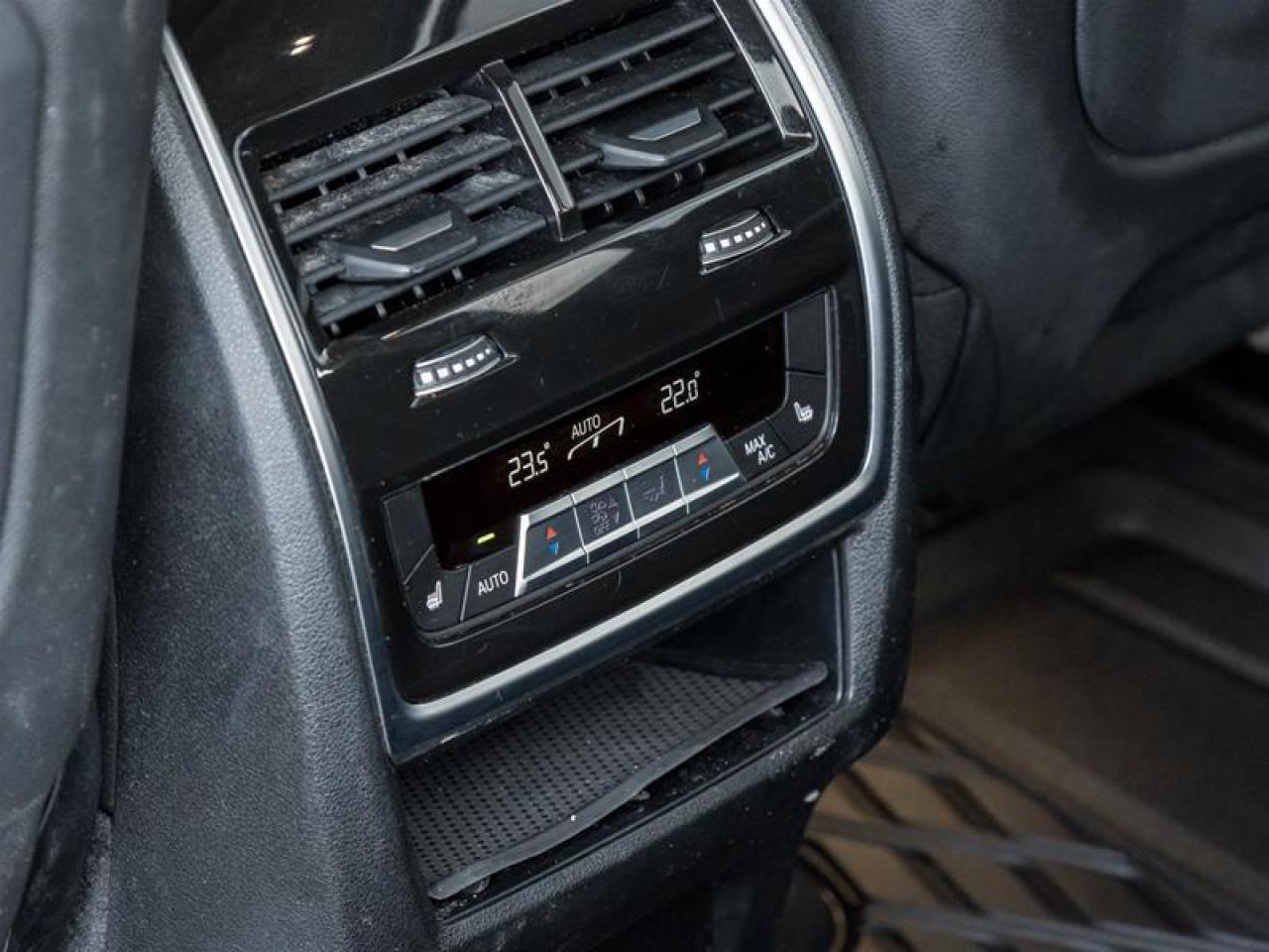 2024 BMW X7 xDrive40i 4dr All-Wheel Drive Sports Activity Vehicle Photo