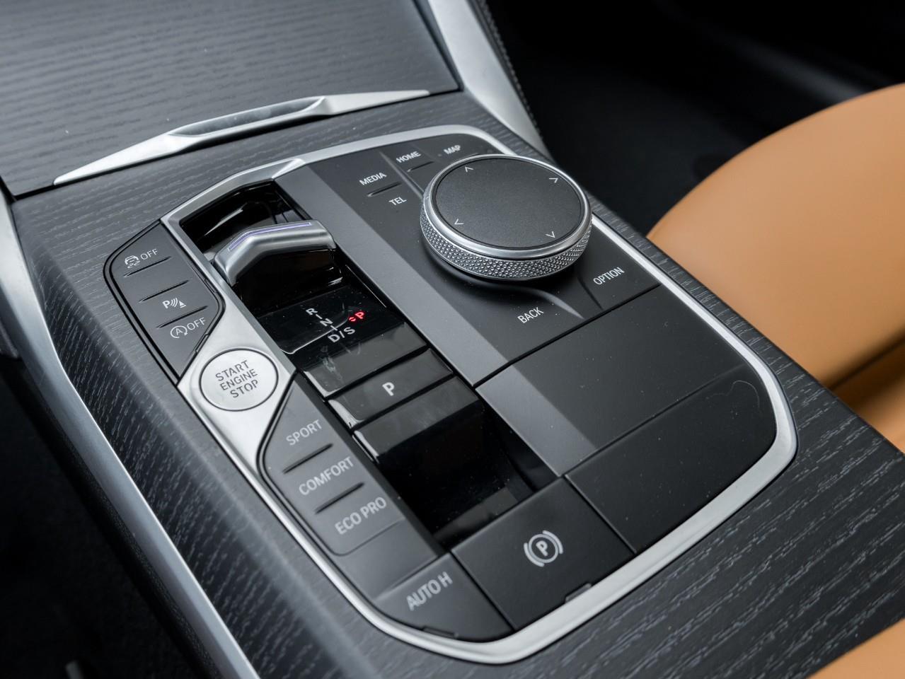 2025 BMW 230 i xDrive 2dr All-Wheel Drive Coupe Photo