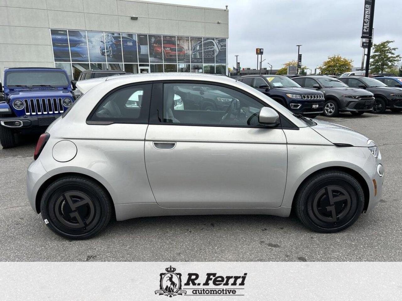 2025 Fiat 500E Base 2dr Hatchback Photo