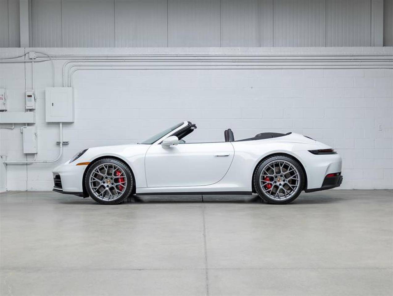 2025 Porsche 911  Photo