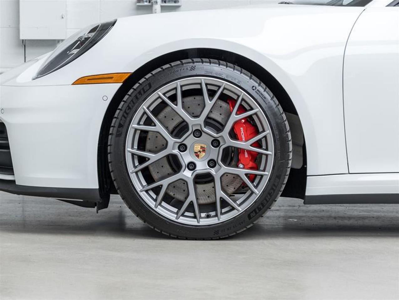 2025 Porsche 911  Photo