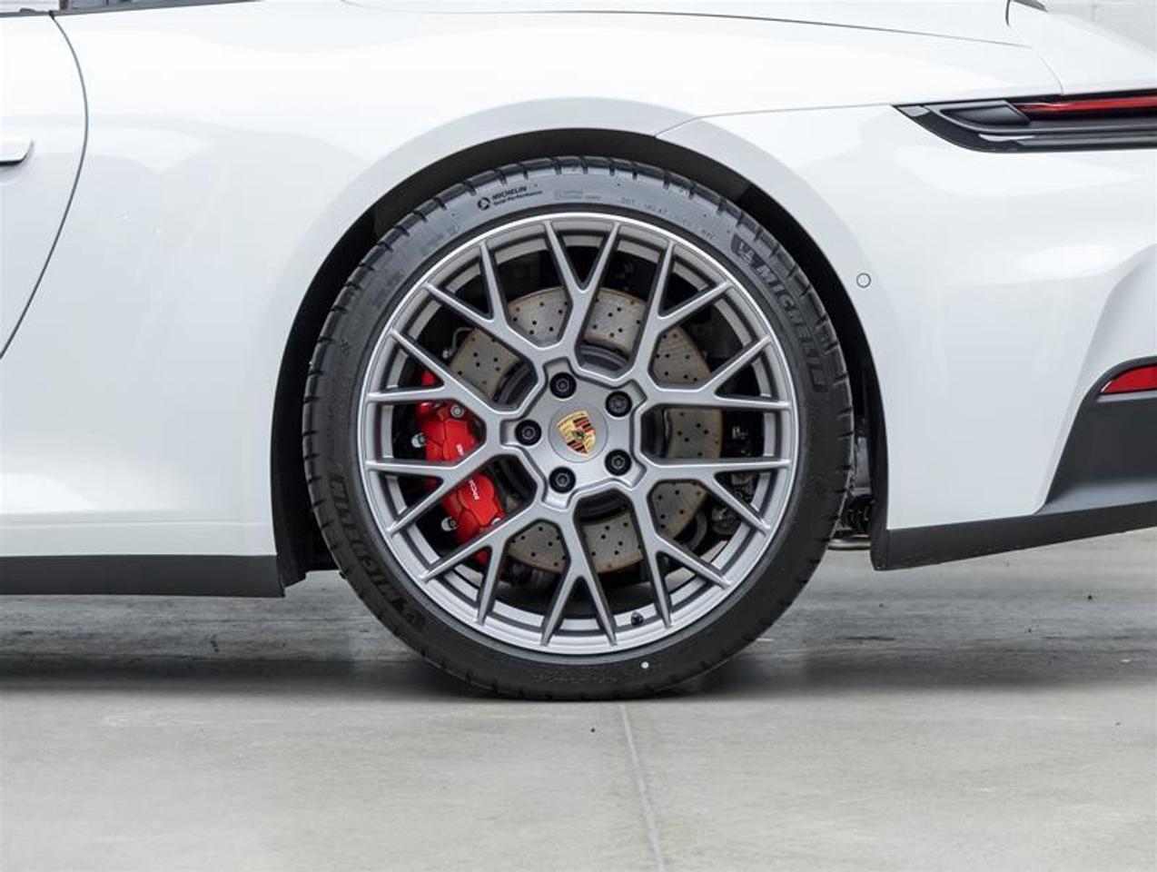2025 Porsche 911  Photo