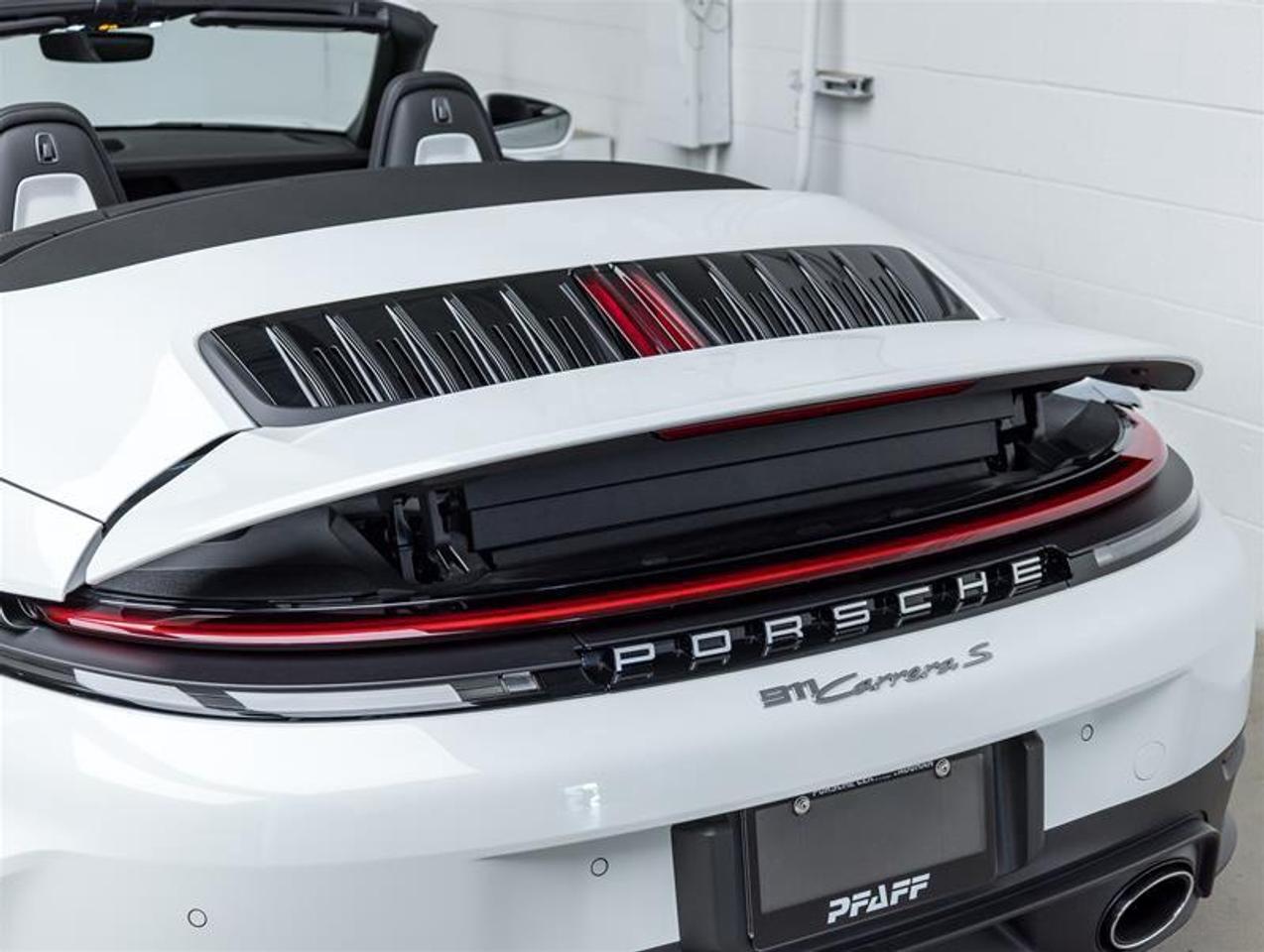 2025 Porsche 911  Photo