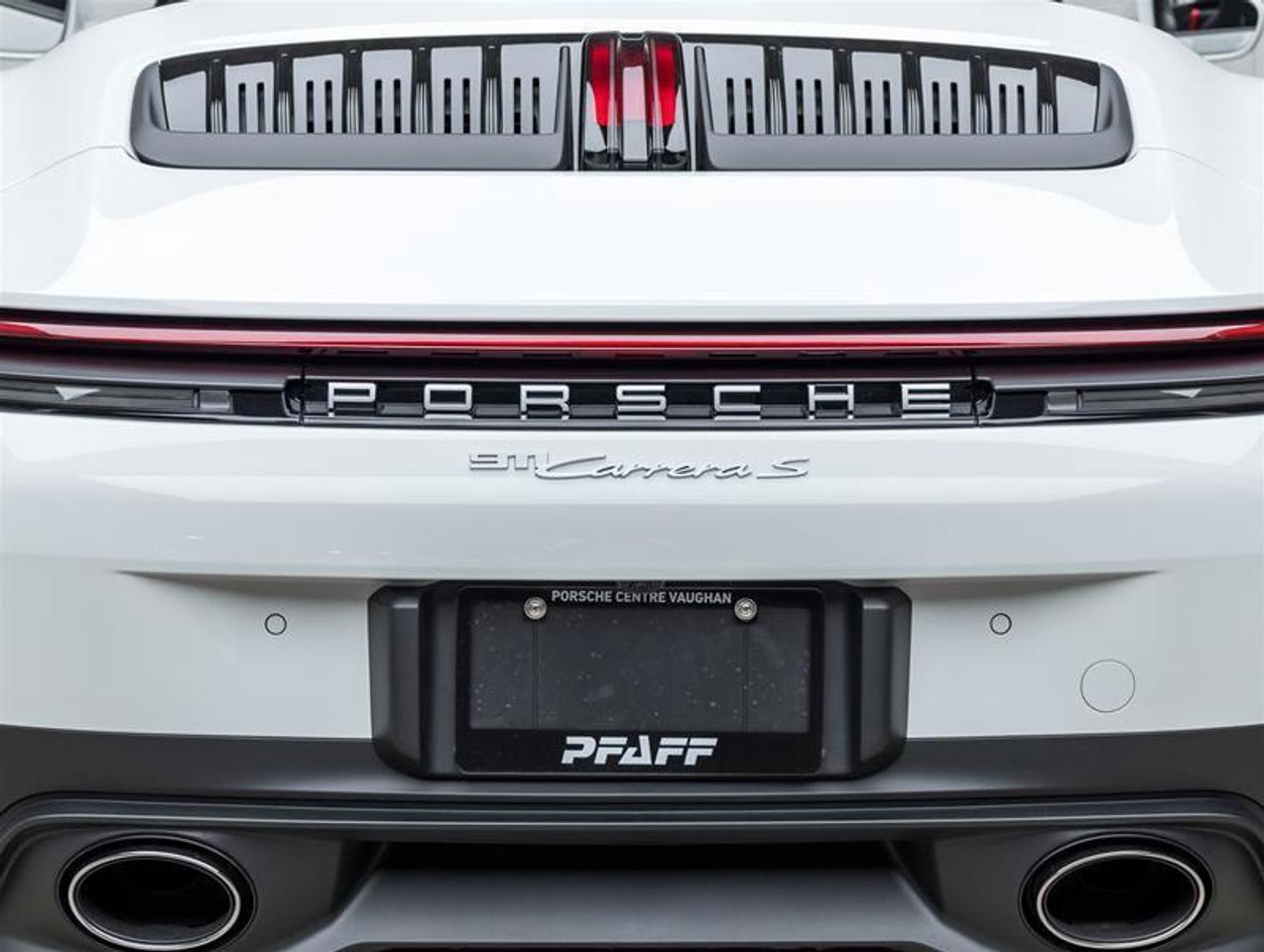 2025 Porsche 911  Photo