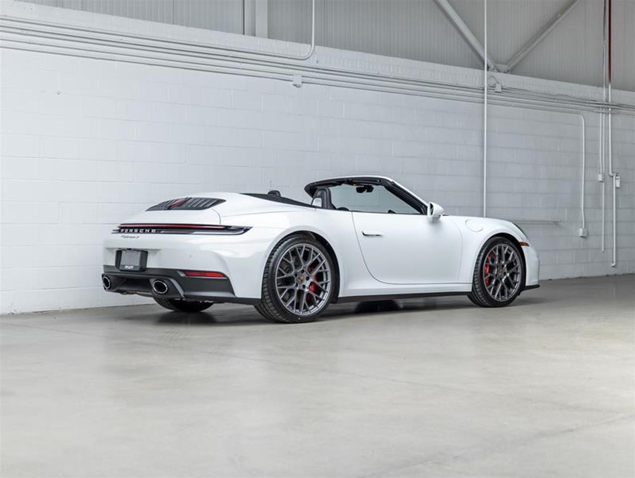 2025 Porsche 911  Photo