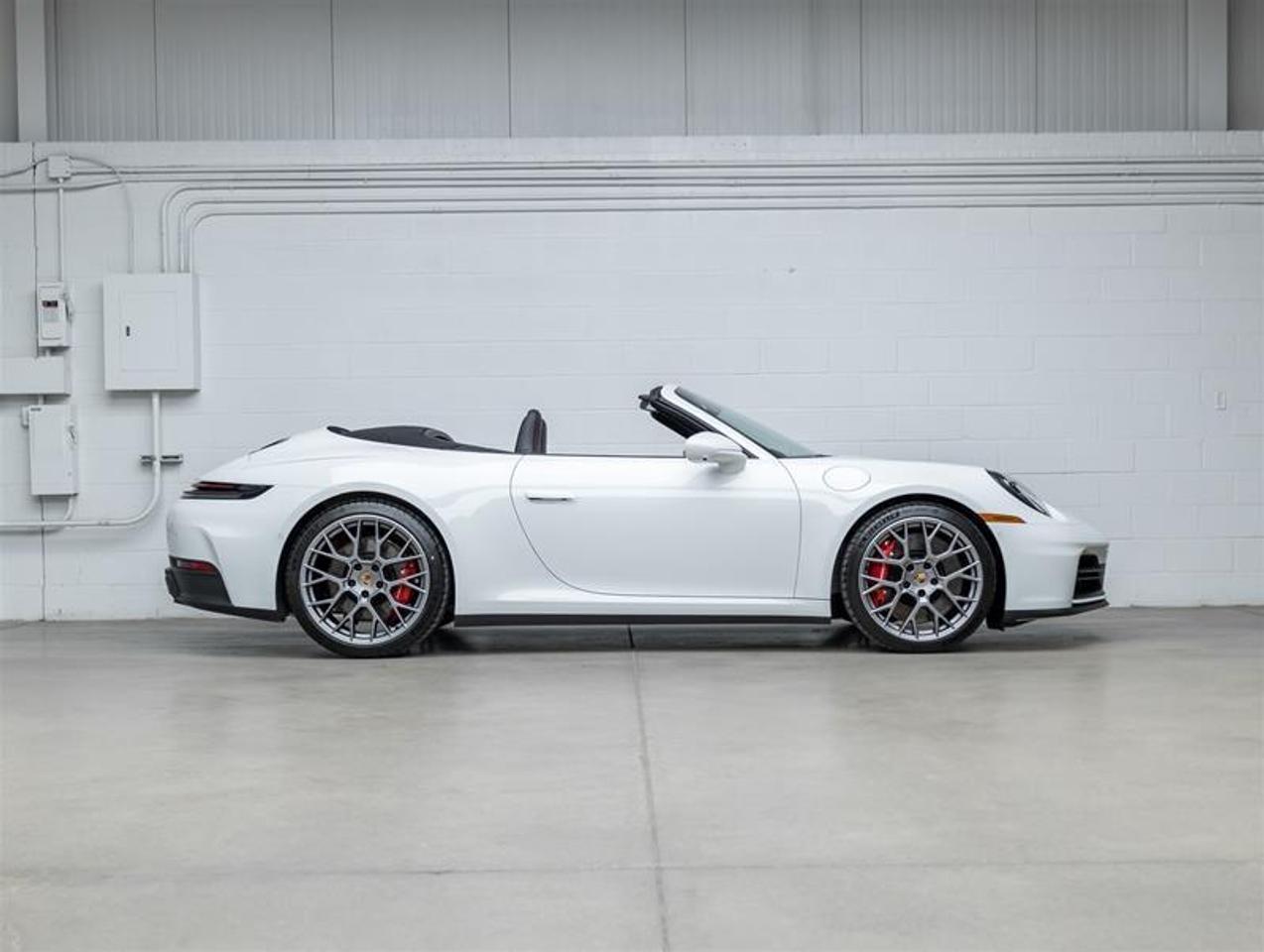 2025 Porsche 911  Photo