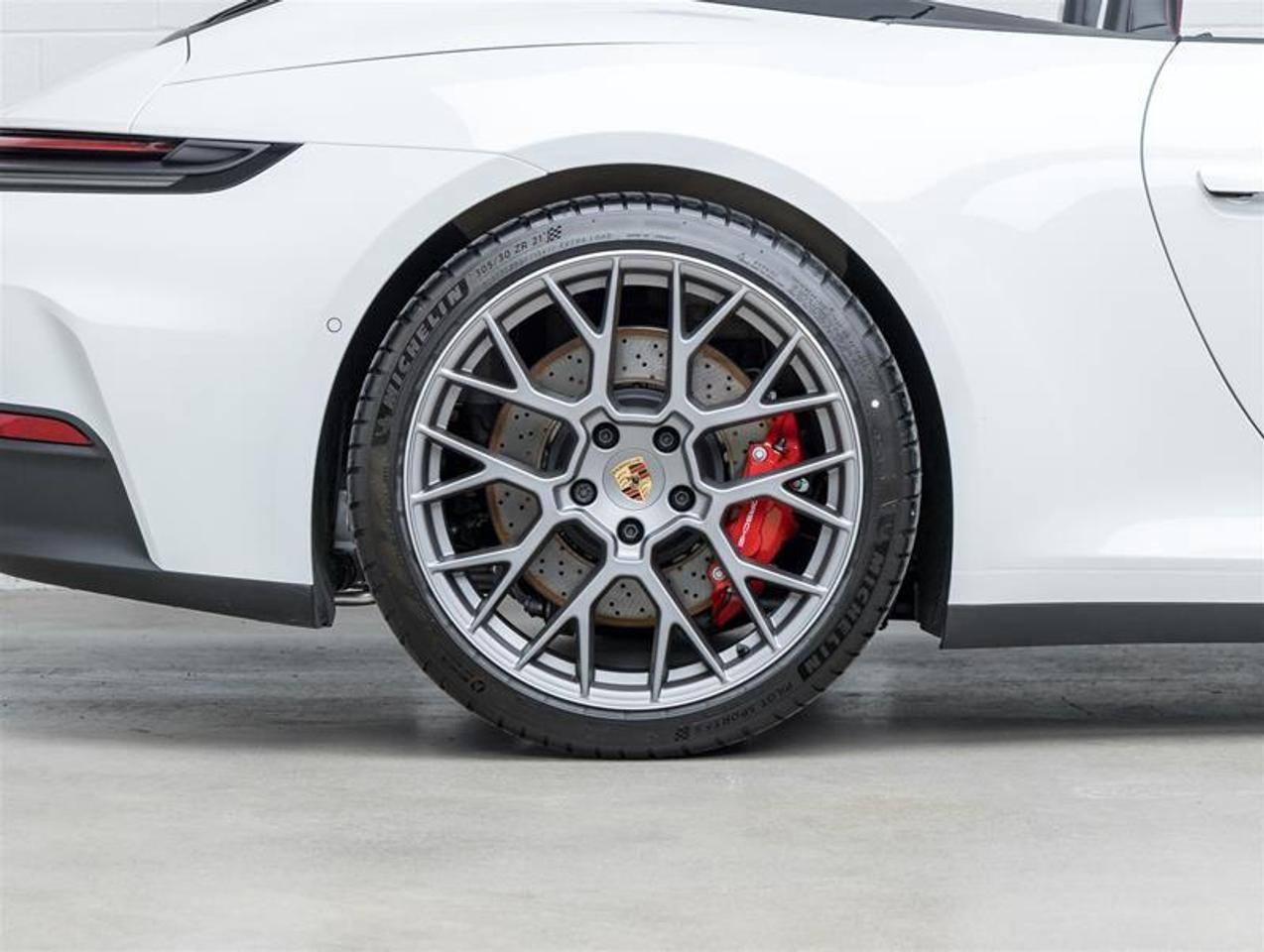 2025 Porsche 911  Photo