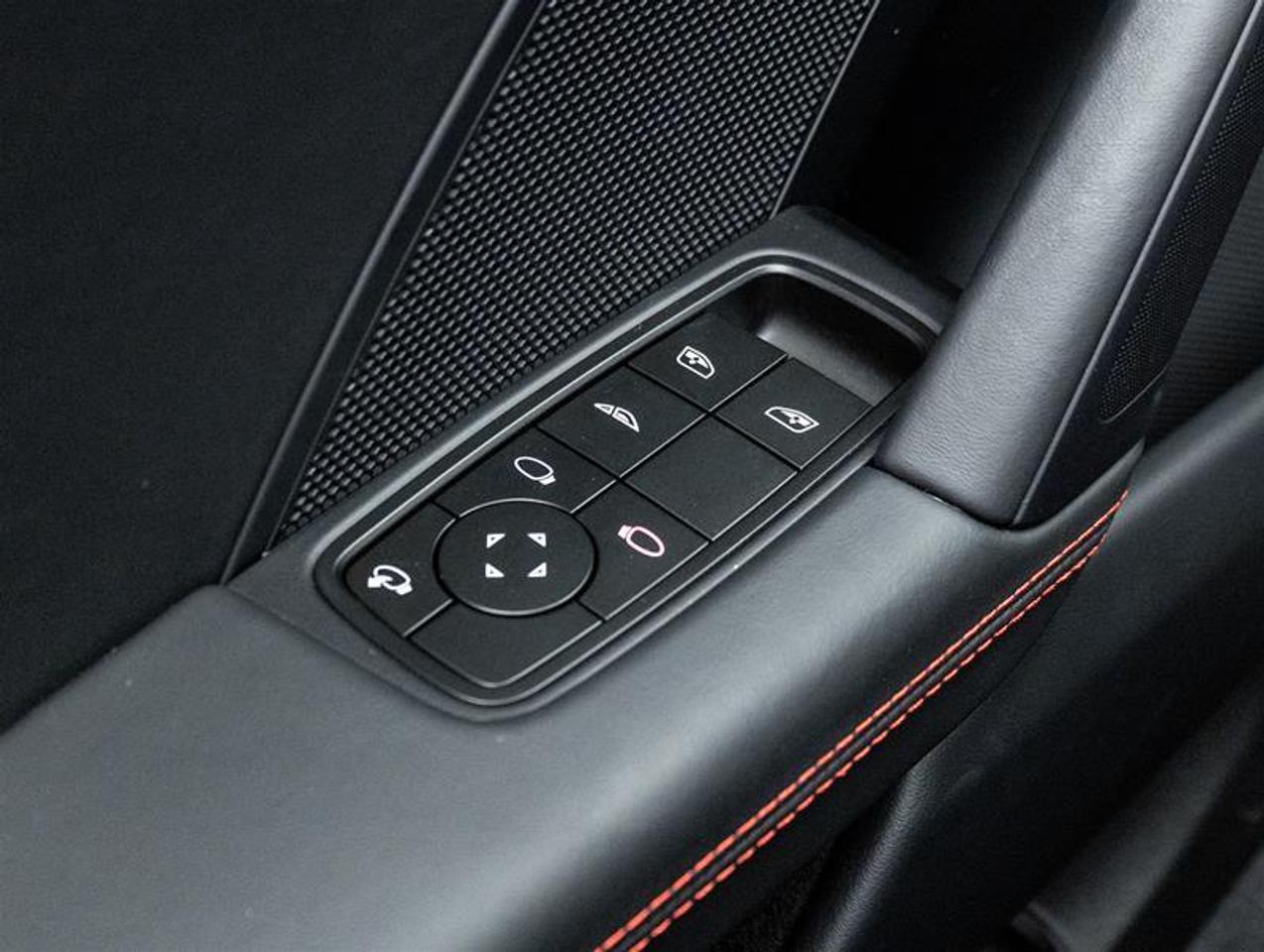 2025 Porsche 911  Photo