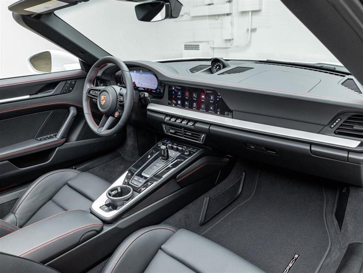 2025 Porsche 911  Photo