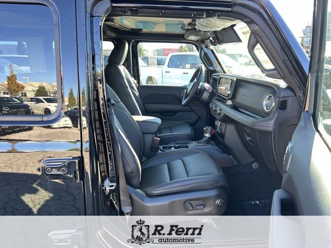 2025 Jeep Wrangler SAHARA 4DR 4X4 Photo