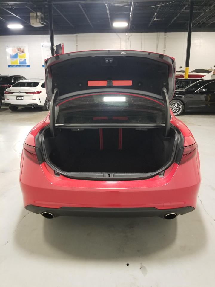 2018 Alfa Romeo Giulia Base 4dr All-Wheel Drive Sedan Photo