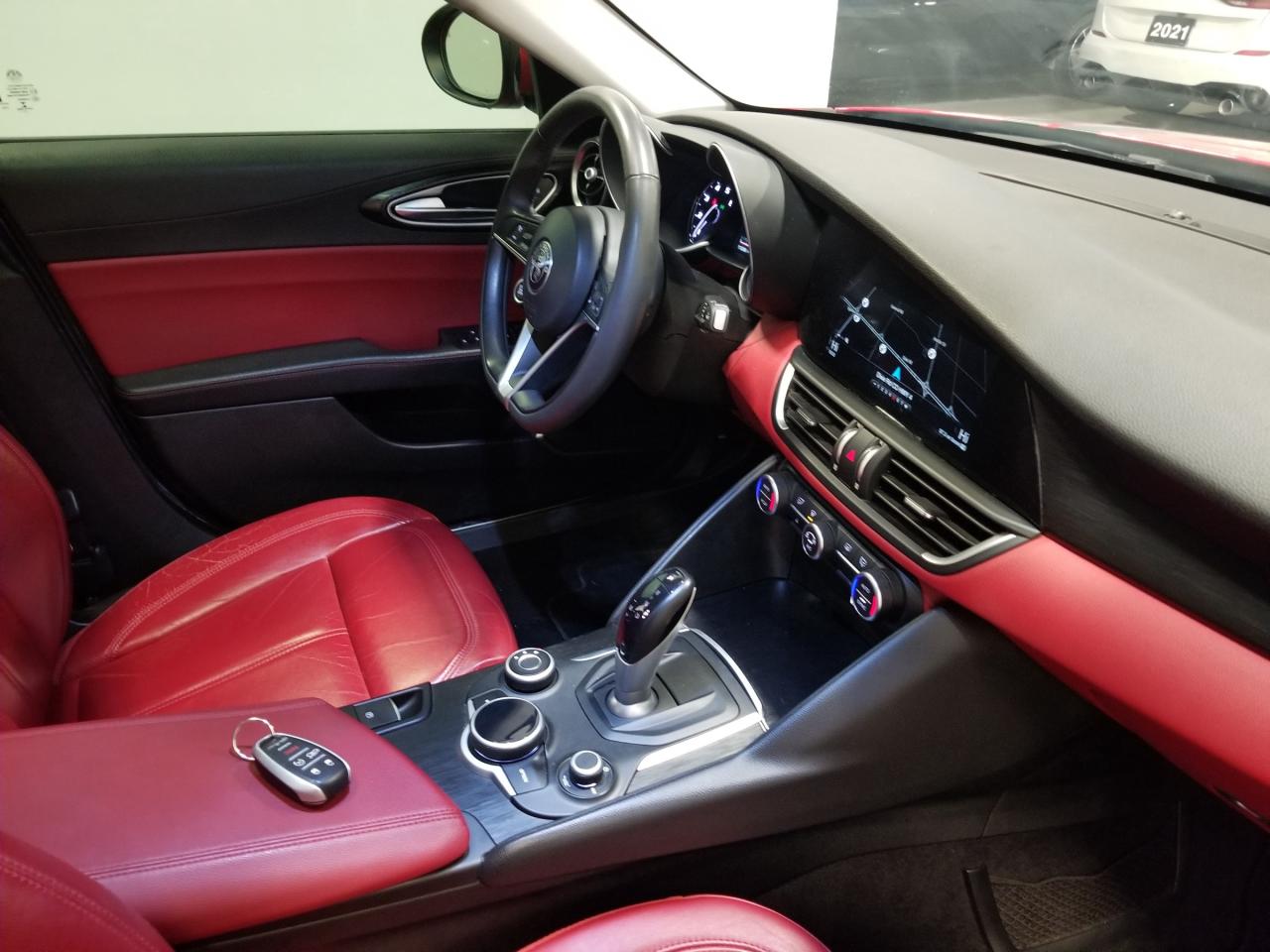 2018 Alfa Romeo Giulia Base 4dr All-Wheel Drive Sedan Photo