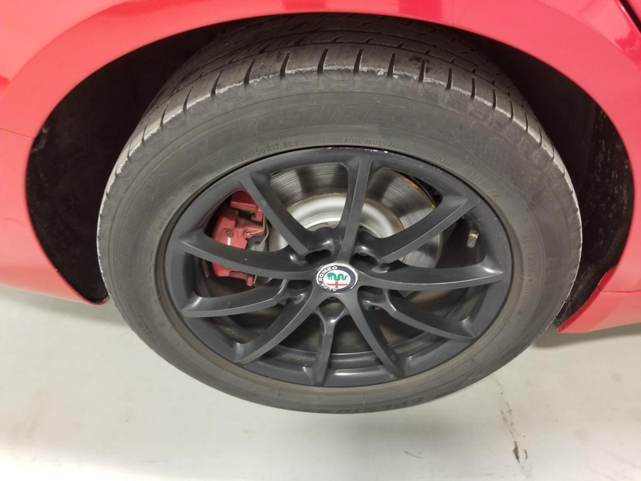 2018 Alfa Romeo Giulia Base 4dr All-Wheel Drive Sedan Photo