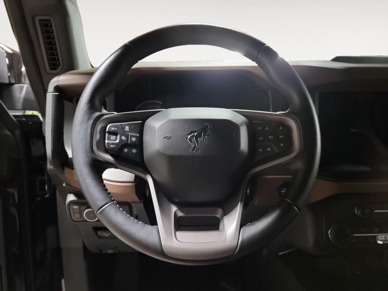 2024 Ford Bronco Outer Banks 4dr 4x4 Photo