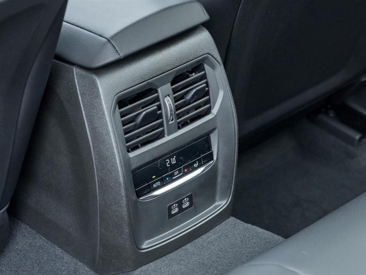 2026 BMW 330 i xDrive 4dr All-Wheel Drive Sedan Photo