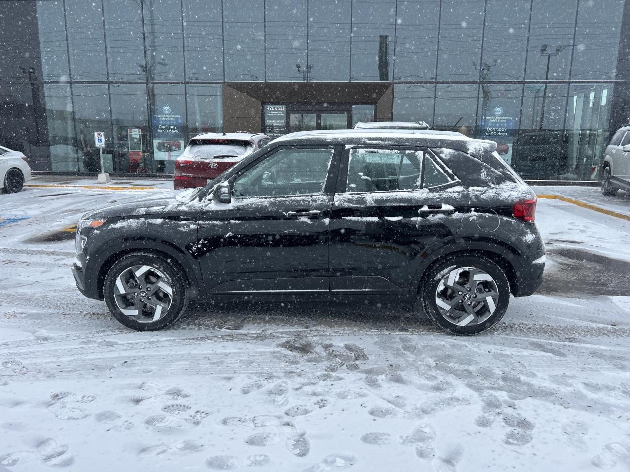 2025 Hyundai Venue Ultimate IVT   Starting from 4.49% OAC Photo