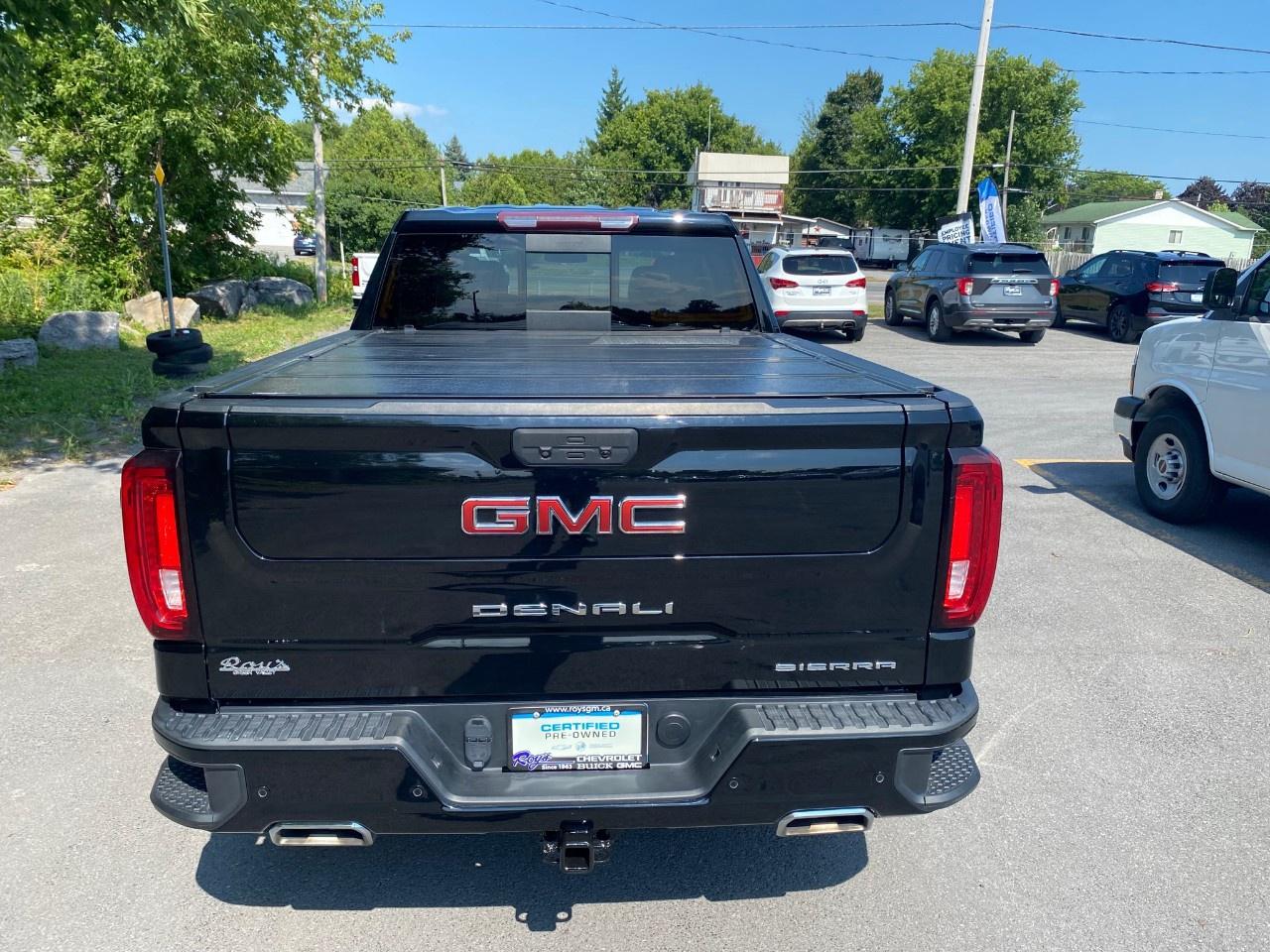 2022 GMC Sierra 1500 Crew Cab Standard Box 4-Wheel Drive Denali Photo