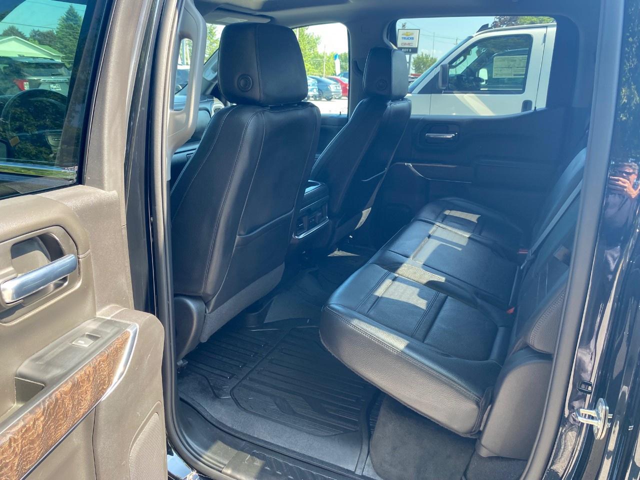 2022 GMC Sierra 1500 Crew Cab Standard Box 4-Wheel Drive Denali Photo