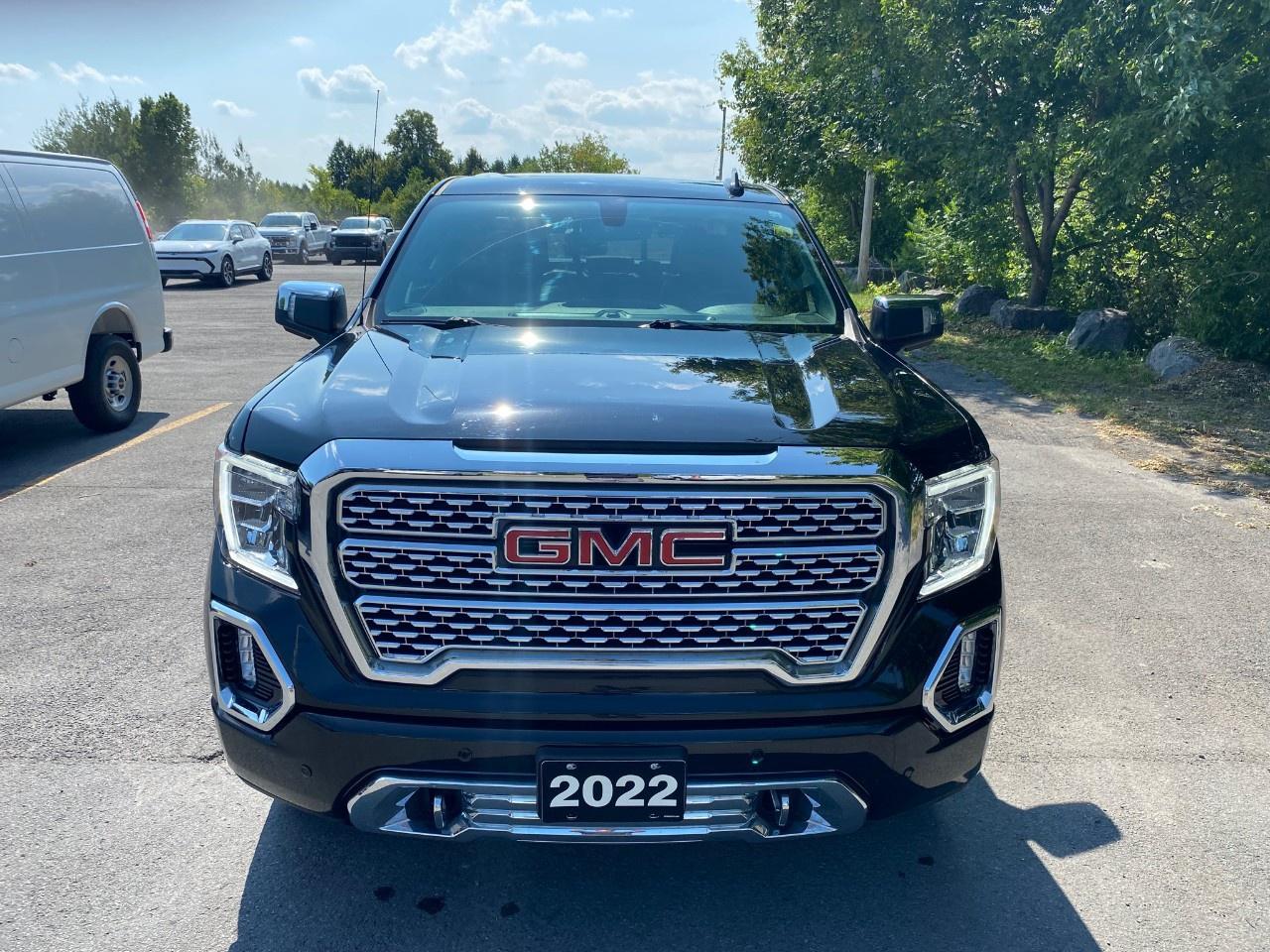 2022 GMC Sierra 1500 Crew Cab Standard Box 4-Wheel Drive Denali Photo